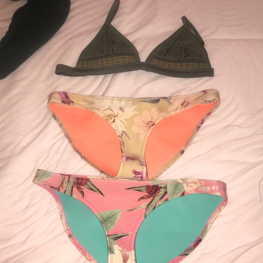 Triangl top and 2 bottoms